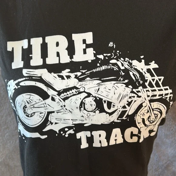 ❤️🔥5/$20ROMWE💫 SHEIN🌟Women’s Black Motorcycle Graphic Tank Top - Picture 8 of 11